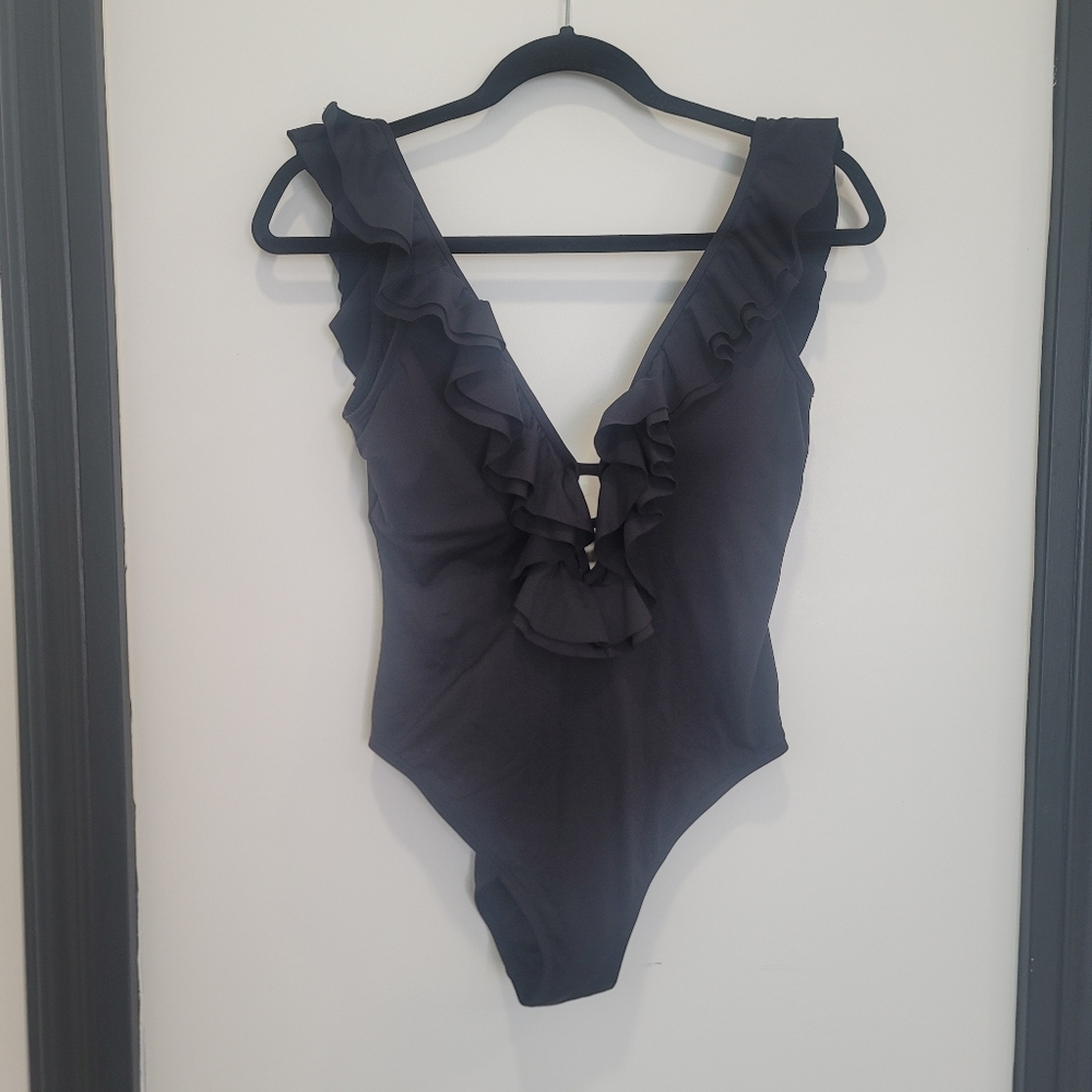 MICHAEL KORS Black Ruffle Low Back One Piece Swimsuit Size 10 Resortwear - Picture 8 of 17